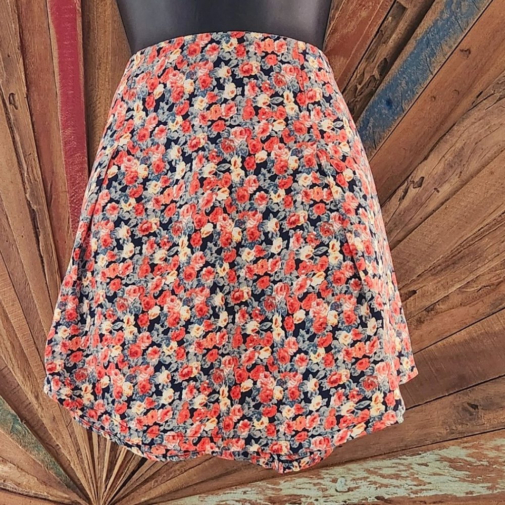Reformation ditsy floral/moody floral viscose mini a-line skirt made in USA Sz 2
